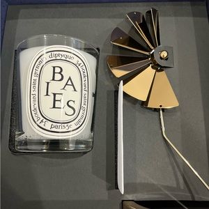 2022 diptyque holiday 190g carousel set + baies  190g candle